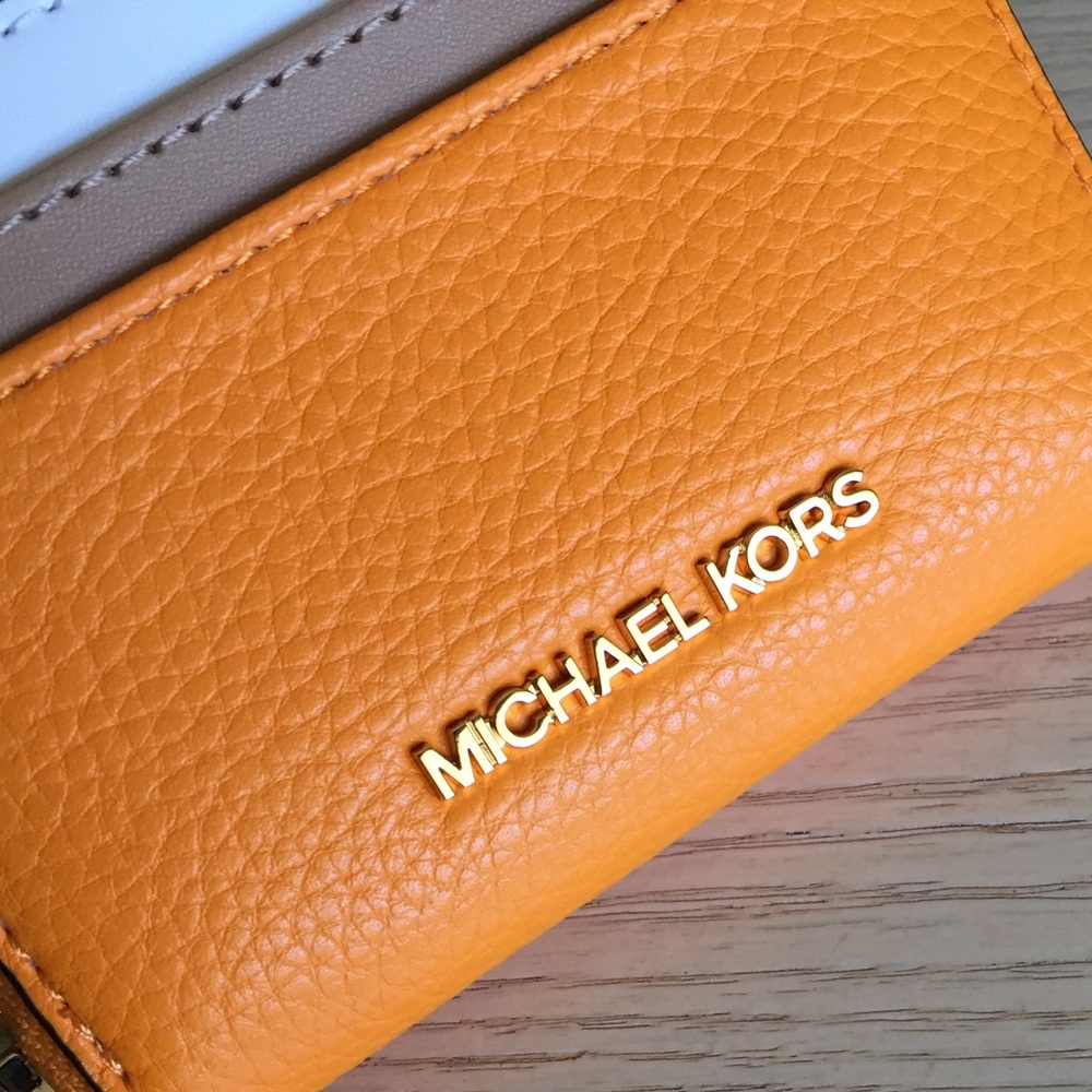 Michael Kors Pop Orange Multi Card Holder Case - Picture 4 of 8